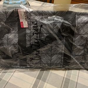 Large Utility Tote-NIB